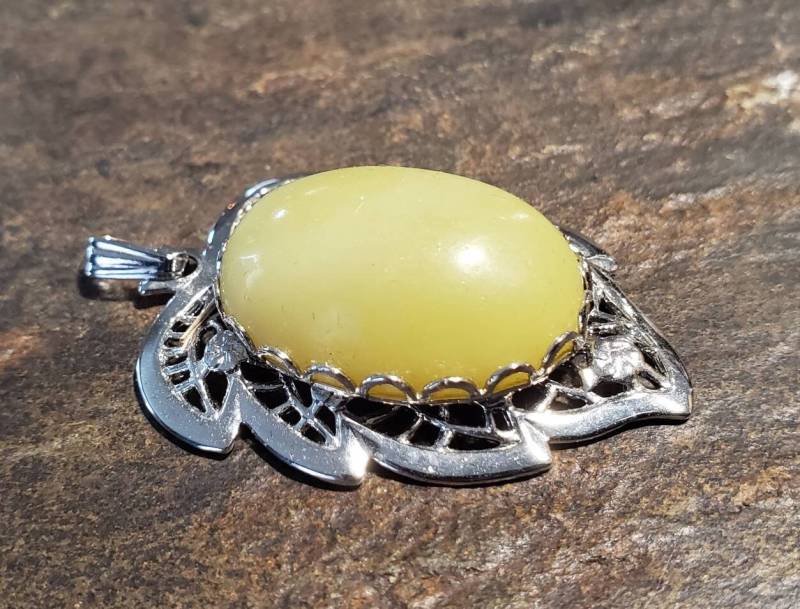 Serpentin in Blattsilberfassung von LoveRocksLapidary