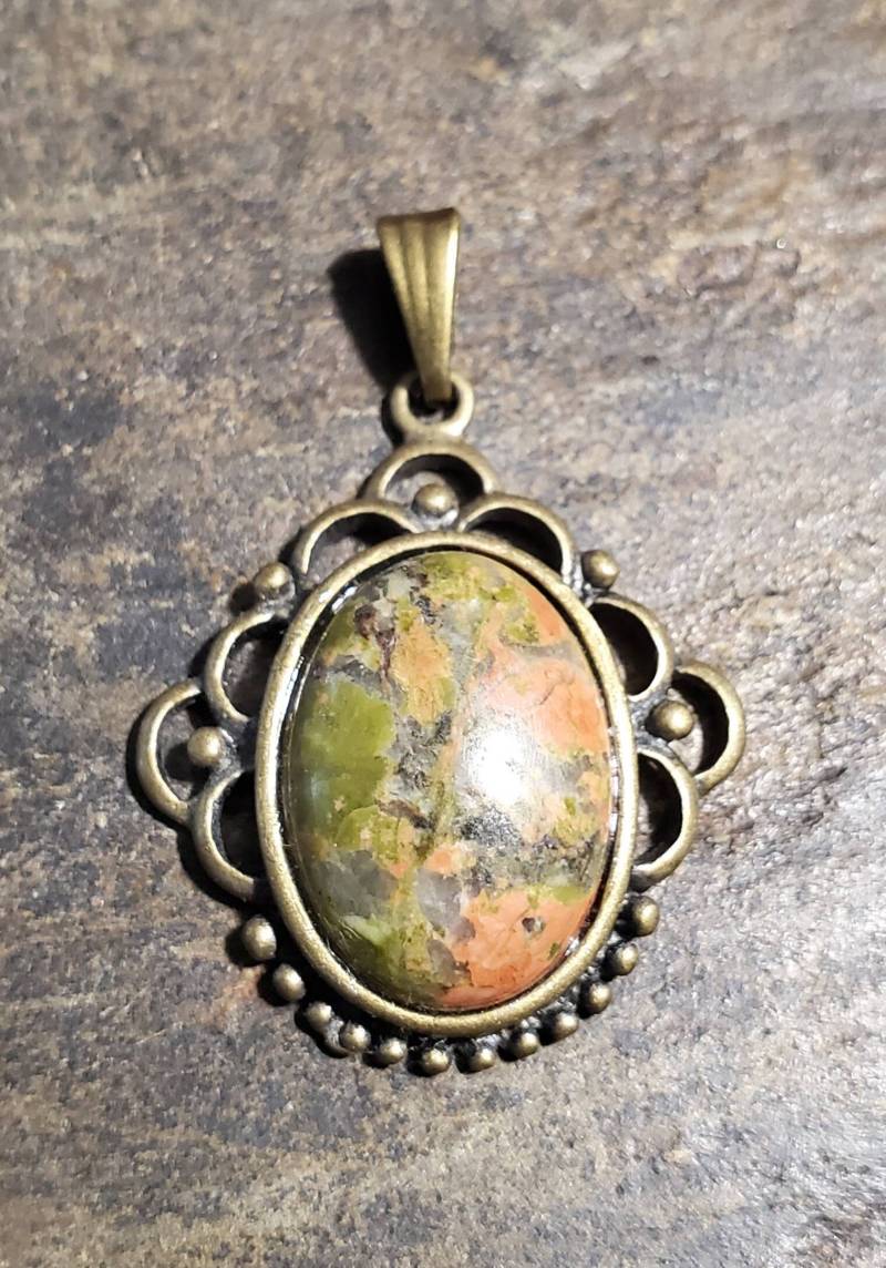 Unakit Cab in Bronze Anhänger von LoveRocksLapidary