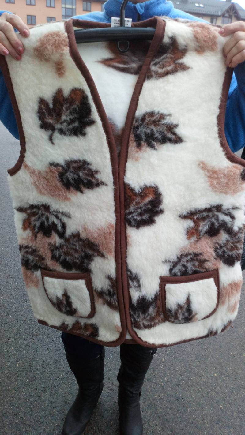 Handgestrickte 100% Lokale Schafwolle Damenweste Aus Polen Handgestrickte 100% Lokale Schafwolle Damenweste Aus Polen von LoveSheepPL