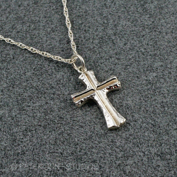 Textur Kreuz Halskette Handgemacht in Sterling Silber Textur Kreuz Halskette Handgemacht in Sterling Silber von LoveSoWide