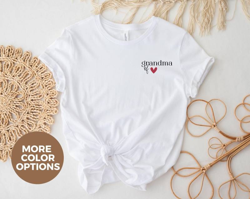 Custom Grandma Of One Shirt, To Be Gift, Minimalist Pregnancy Reveal Gift von LoveSuDesignShop