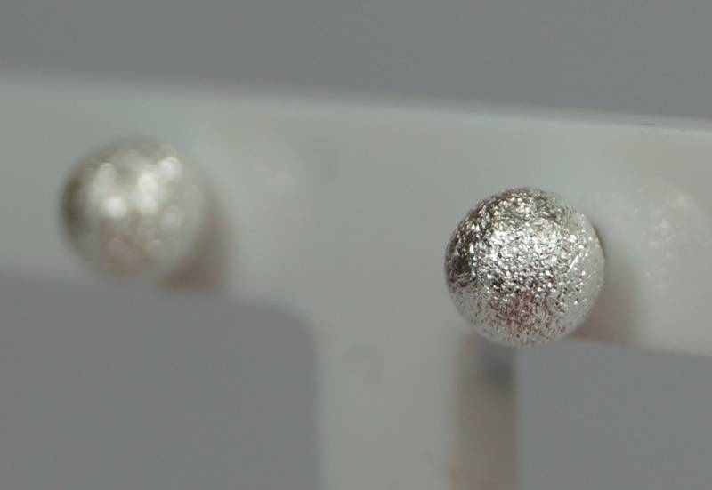 5 Mm Sterling Silber Kugel Ohrstecker, Glitter-Effekt | "Diamond Dust"-Effekt Ohrringe 5 Mm Sterling Silber Kugel Ohrstecker, Glitter-Effekt | "Diamond Dust"-Effekt Ohrringe von LoveYourJewellery