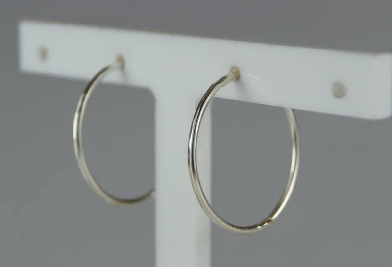 Silber Sleeper Creolen, 19 Mm Sterling 925 Abgewinkelt Cut Klappohrringe, Facettierter Hoop Silber Sleeper Creolen, 19 Mm Sterling 925 Abgewinkelt Cut Klappohrringe, Facettierter Hoop von LoveYourJewellery