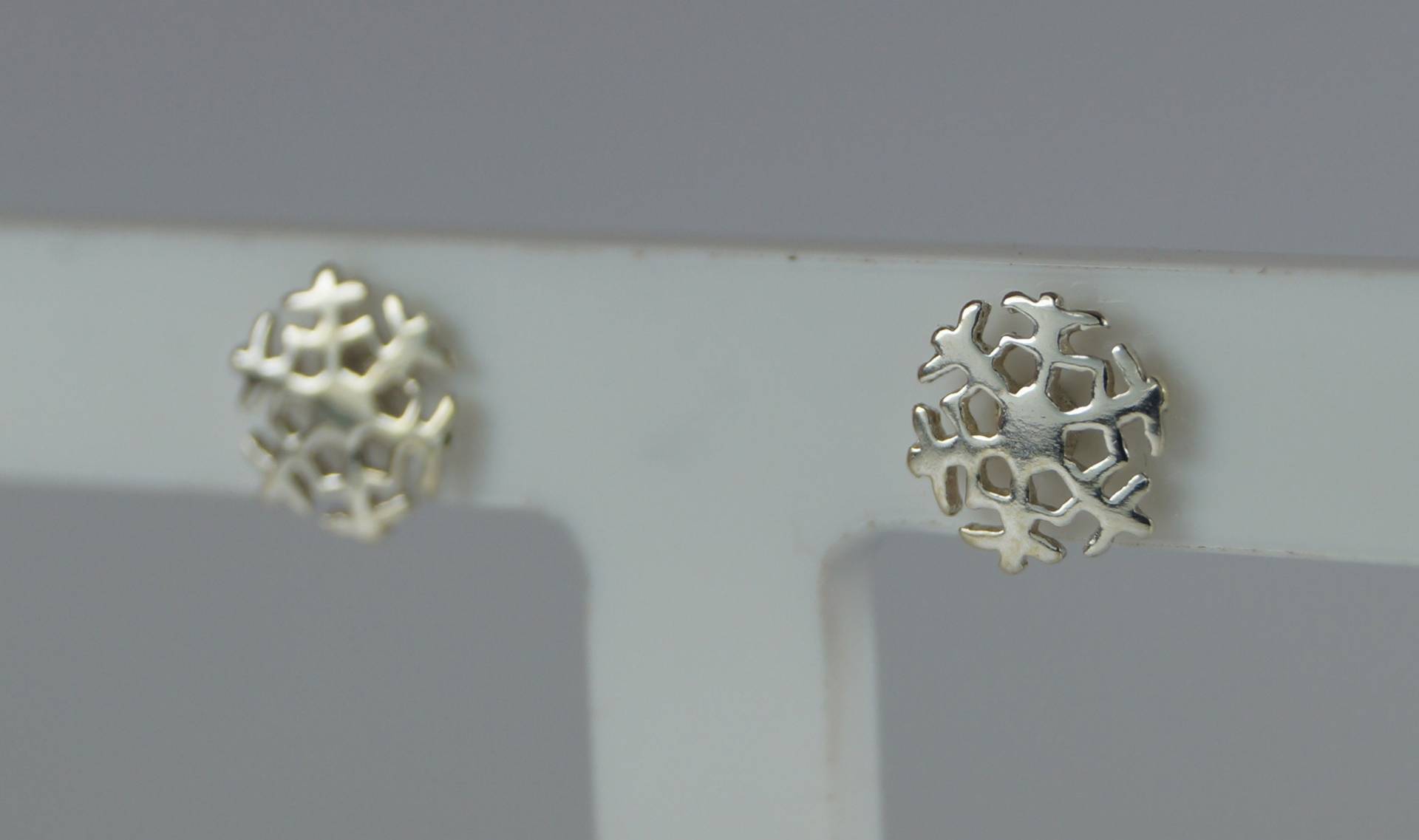 Weihnachten Schneeflocke Ohrringe, Sterling Silber Ohrstecker Weihnachten Schneeflocke Ohrringe, Sterling Silber Ohrstecker von LoveYourJewellery