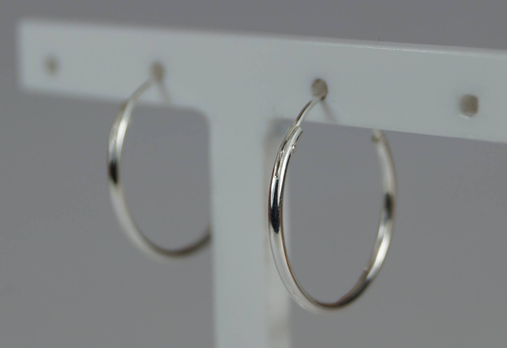 sterling Silber Creolen, 18 Mm Klappbrisuren Creolen sterling Silber Creolen, 18 Mm Klappbrisuren Creolen von LoveYourJewellery