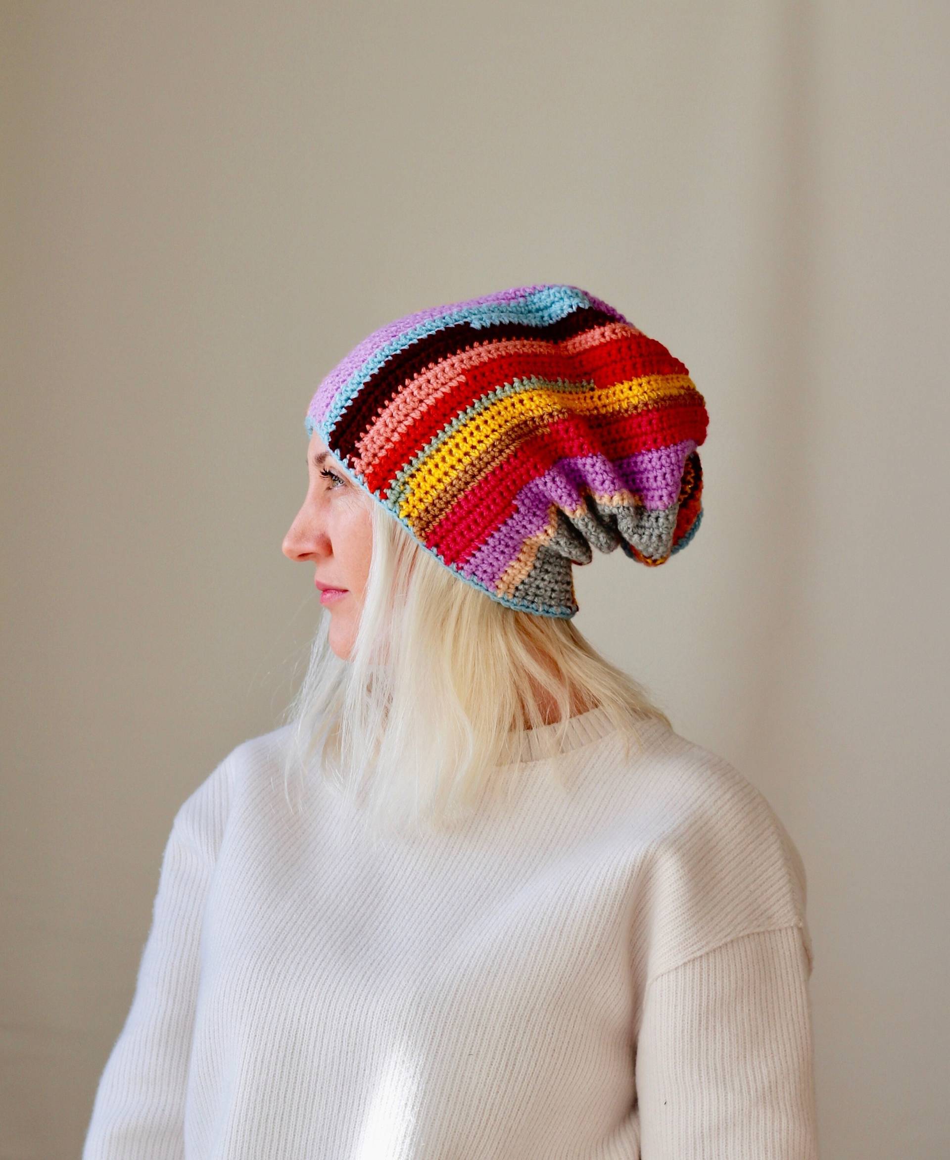 Gehäkelte Mütze Slouchy Beanie Gehäkelte Wintermütze Winter Accessoires Rosa Weihnachtsgeschenk von LoveandKnit