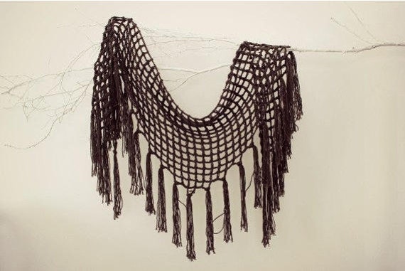 Handgefertigt Grün- Grau Khaki Wolle-Leinen Dreieck Fransen-Schal - Weich Natürlich Bio Wrap Geschenk Für Sie Winter Accessoires Herbstmode von LoveandKnit