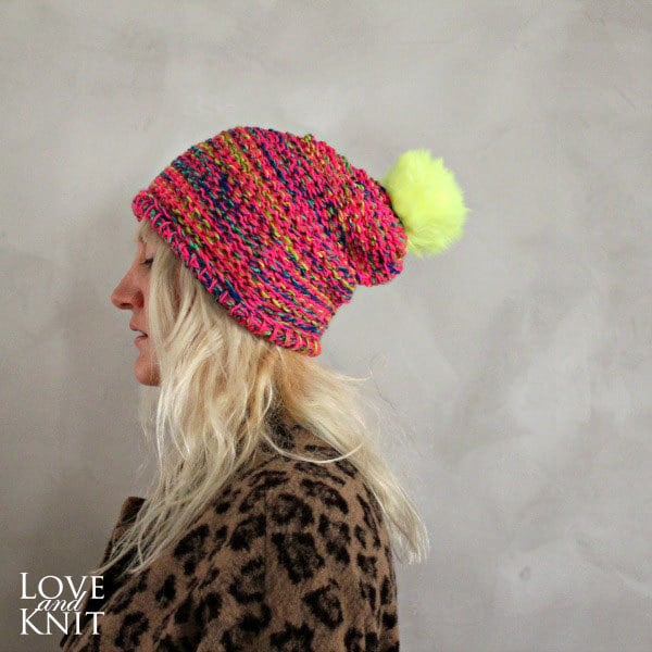 Neon Pom Beanie/Hot Pink Gelb Hut Damen Strick Mütze Pelz Geschenk Für Ihre Womens Neon Pom Beanie/Hot Pink Gelb Hut Damen Strick Mütze Pelz Geschenk Für Ihre Womens von LoveandKnit