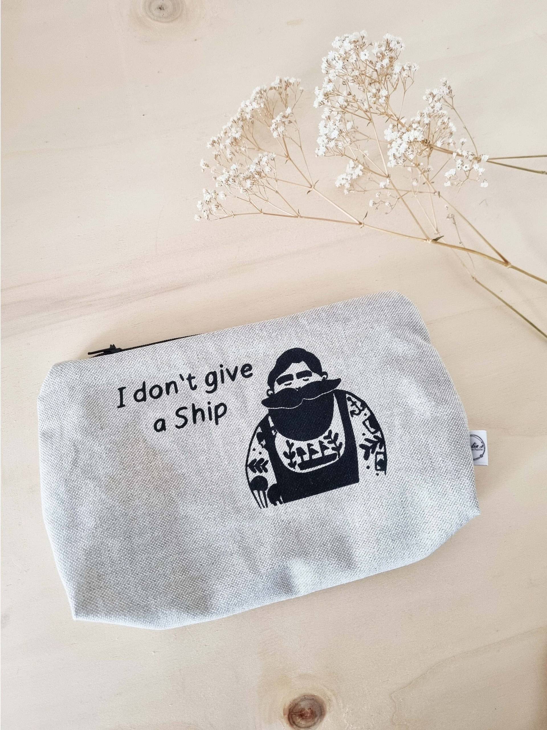 Kulturbeutel Gr.m "I Don't Give A Ship, Reisebegleiter, Handlettering Kulturbeutel Gr.m "I Don't Give A Ship, Reisebegleiter, Handlettering von LoveandletterDesign