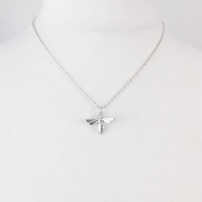 Biene | Groß | Halskette in Silber Biene | Groß | Halskette in Silber von LovebirdJeweller