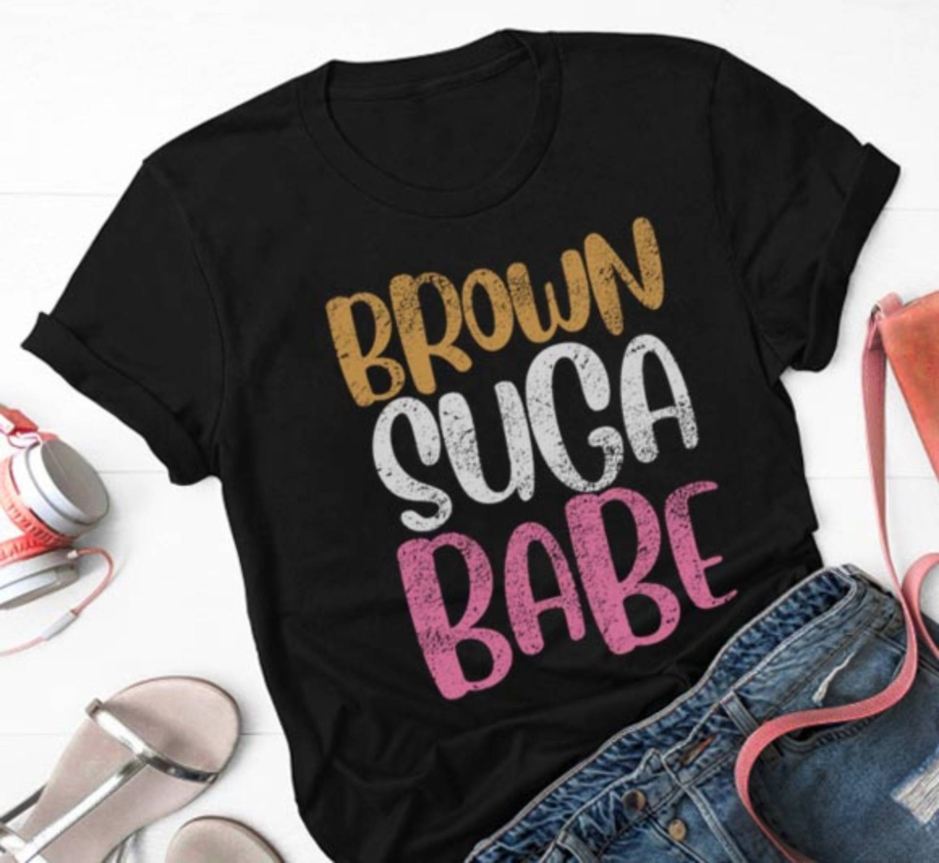 Braunes Suga Babe T-Shirt - Schwarze Mädchenmagie, Melanin-Königin, Empowerment-T-Shirt, Schönheits-Shirt, Kurzarm-Unisex-T-Shirt, Hoodie von LoveelyShop