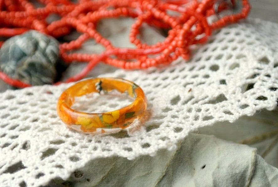 Eco-Harz-Ring Echten Blume Ring Orange Ring Natur Inspiriert Verlobungsringe Harz Schmuck Blatt Aus Gießharz Blütenblätter Eco-Harz-Ring Echten Blume Ring Orange Ring Natur Inspiriert Verlobungsringe Harz Schmuck Blatt Aus Gießharz Blütenblätter von LovelinessNature