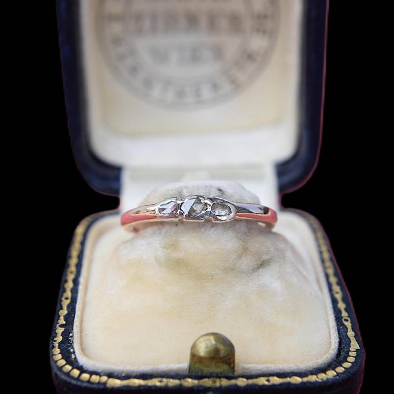 Antique 0.05 Ct Three Stone Rose Cut Diamond 14 Gold Conversion Band Ring, Made in Europe Around 1910 Antique 0.05 Ct Three Stone Rose Cut Diamond 14 Gold Conversion Band Ring, Made in Europe Around 1910 von LovelyAntiqueStore
