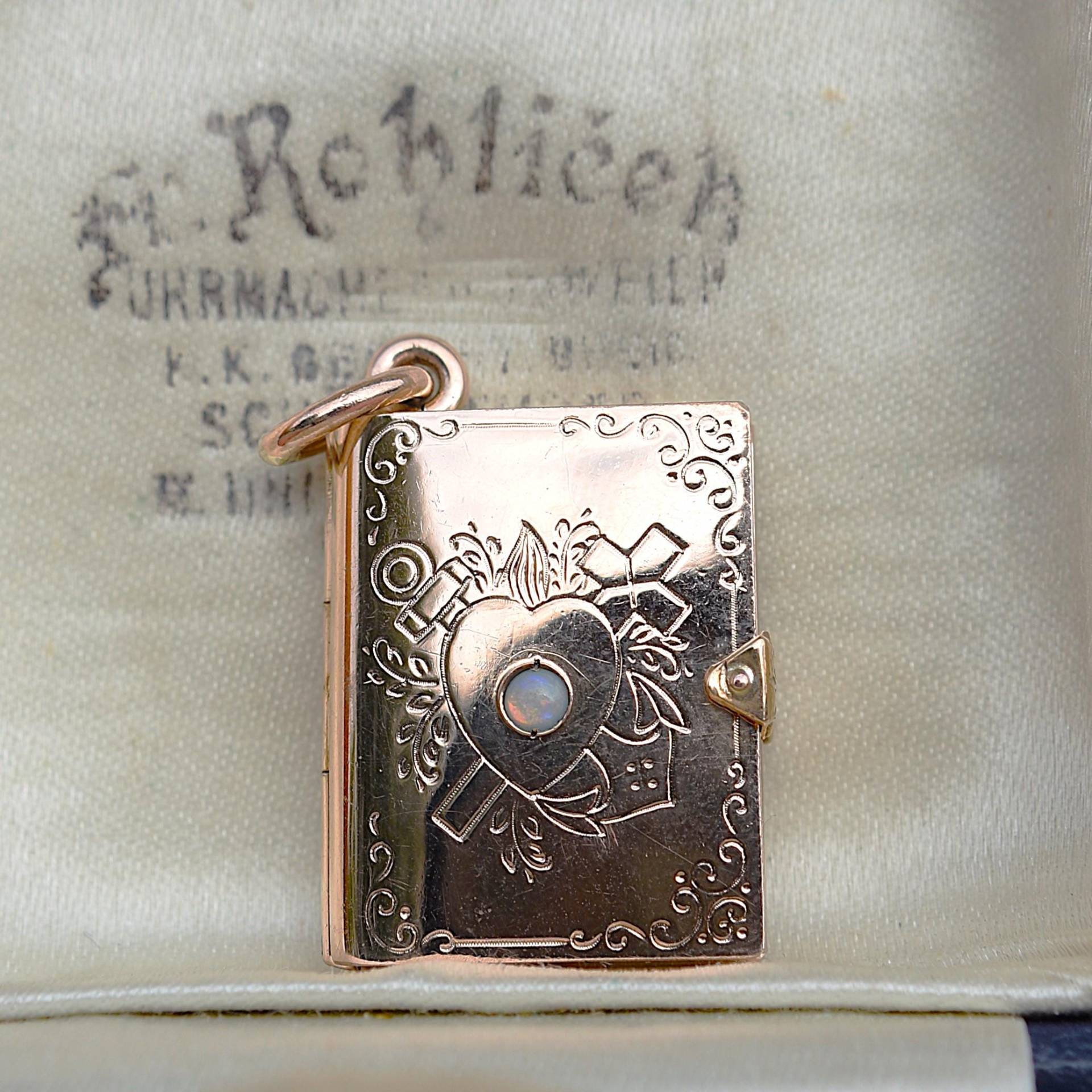 Antique Victorian 8 Ct Rosegold Book Pendant Locket, With An Opal, Faith-Love-Hope Symbolism, Made Around 1890 von LovelyAntiqueStore