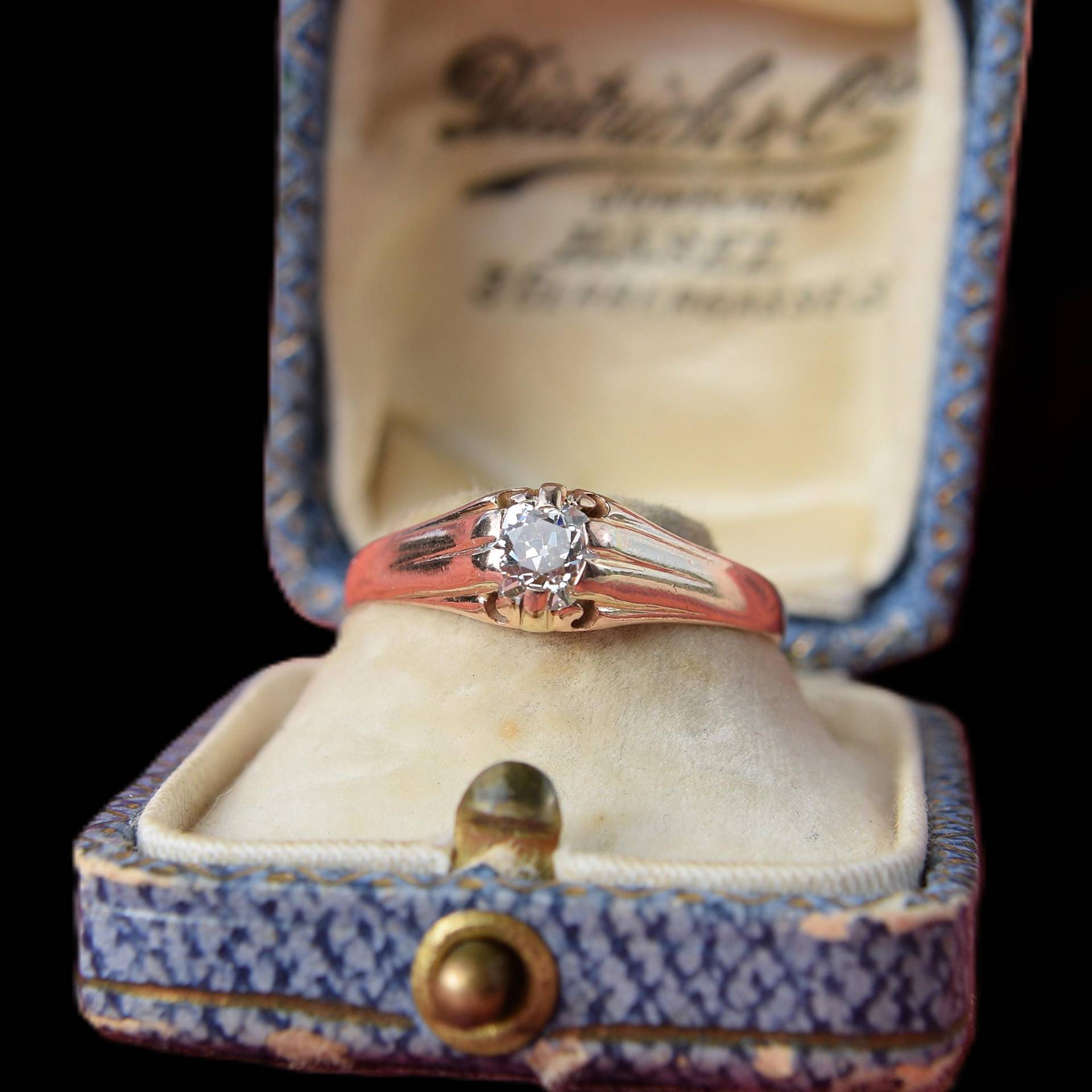 Antique Victorian Solitaire 0.45 Ct Old Cushion Cut Diamond & 14 Ct. Rosegold Ring, Made Around 1900 von LovelyAntiqueStore