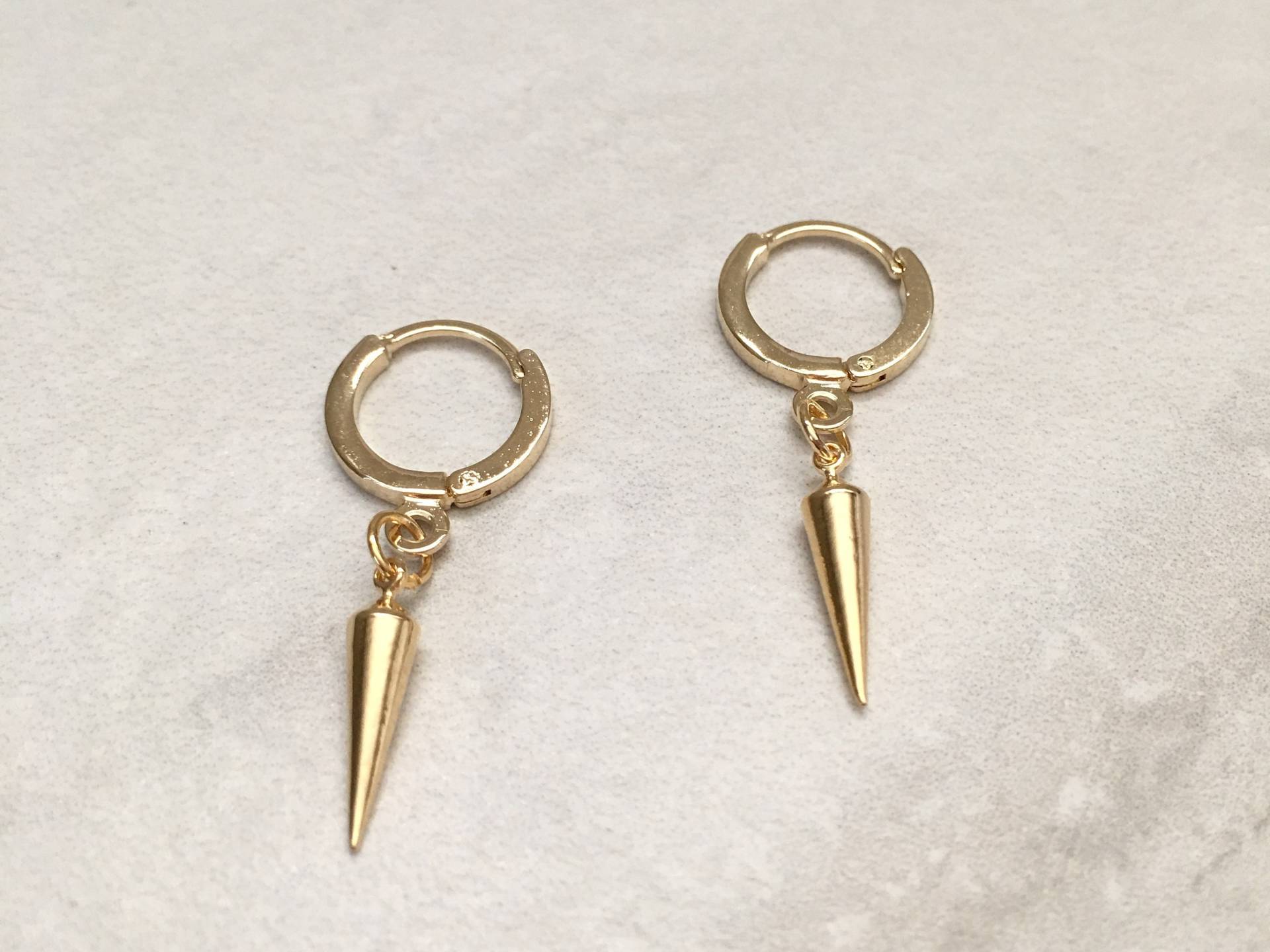 Brooklyn-Spike Ohrringe, Kleine Gold Spike Creolen, Süße Und Creolen, Geschenk Für Sie, Sku Er108G Brooklyn-Spike Ohrringe, Kleine Gold Spike Creolen, Süße Und Creolen, Geschenk Für Sie, Sku Er108G von LovelyByGraceShop
