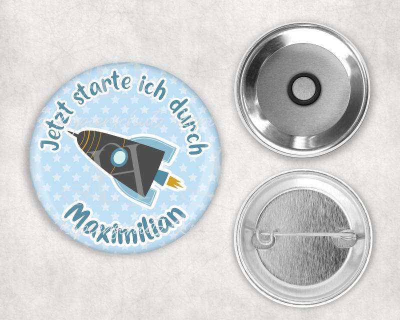 Button I Einschulung Schulkind Personalisiert Mit Magnet Oder Sicherheitsnadel Rakete von LovelyHandmadeSiegen