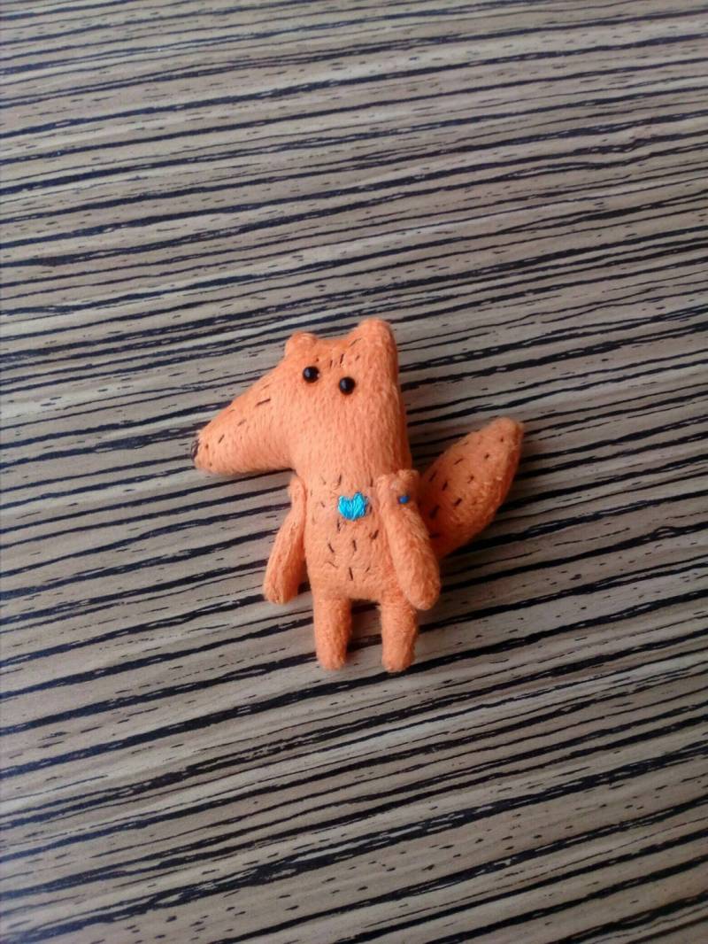st Valentines Day Fuchs Fabriс Pin Plüsch Brosche Holz Orange Niedlich Textilschmuck Tier Weihnachten Geschenk Für Sie Fuchsy Bestickt Spielzeug von LovelyIgloo