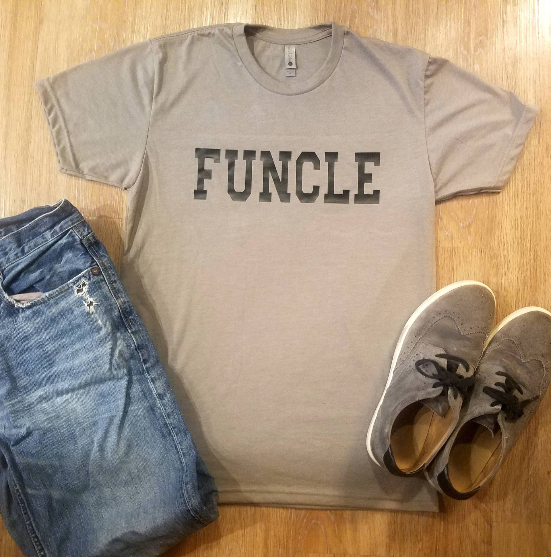 Funcle Tshirt - Herren Kleidung. Tshirt, Grafik-T-Shirt, Onkel Geschenk Lovelylittleart Funcle Tshirt - Herren Kleidung. Tshirt, Grafik-T-Shirt, Onkel Geschenk Lovelylittleart von LovelyLittleArt
