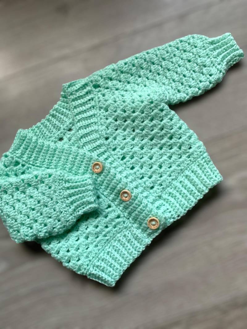 0-3 Monate Personalisierte Baby Strickjacke Versandfertig Handgefertigt, Name Strickjacke, Neues Geschenk von LovelyLittleCardis