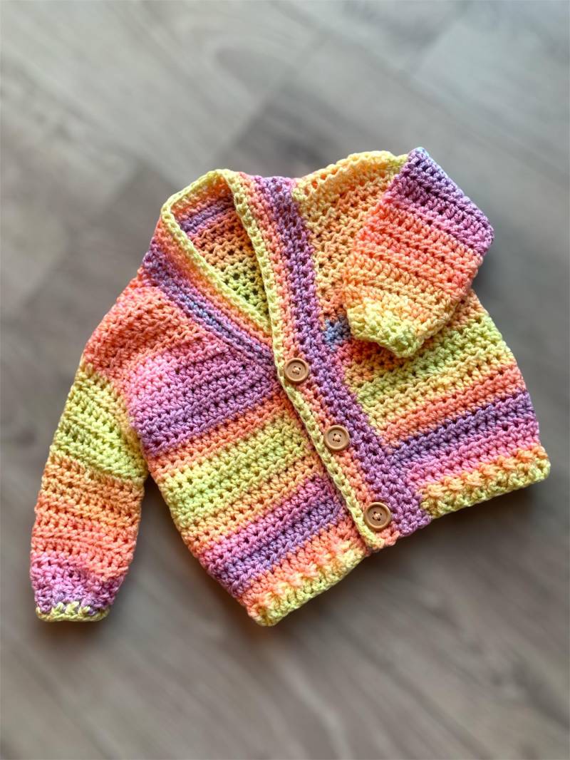 Personalisierte Baby Strickjacke, Gehäkelte Name, 3-6 Monate von LovelyLittleCardis