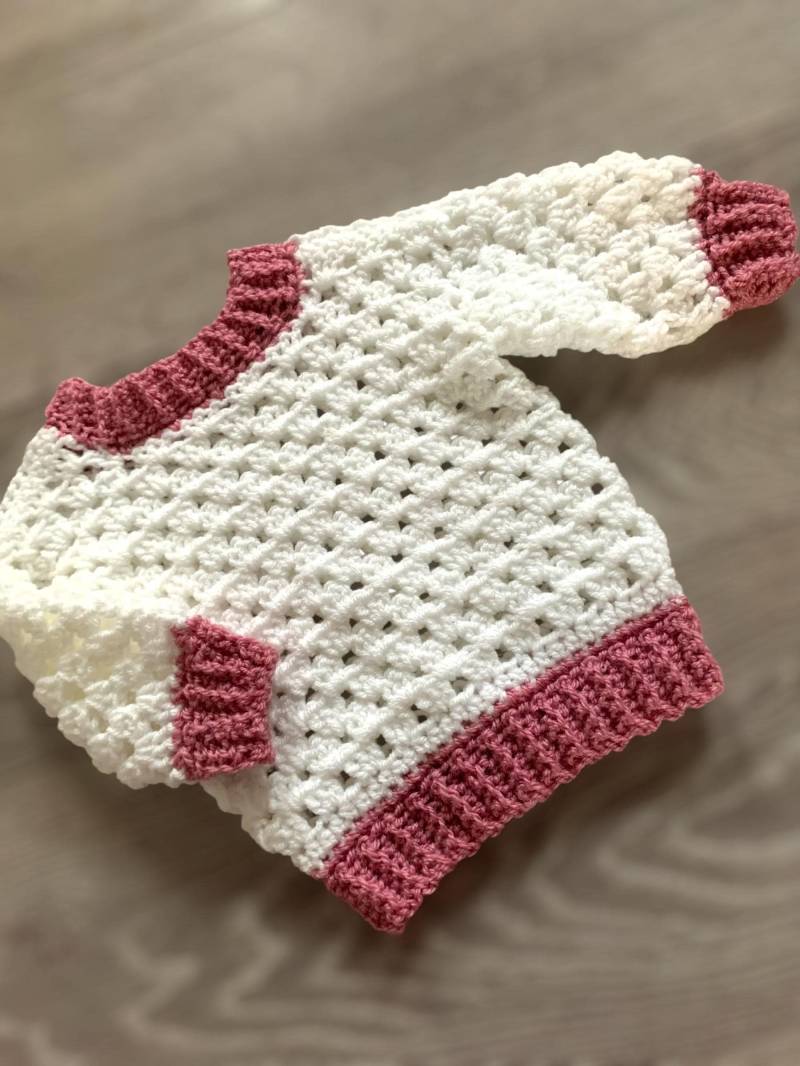 3-6 Monate Personalisierter Baby Pullover Bereit Zum Versand, Handgestickter Namenspullover, Neues Geschenk, Handgemachter Namenspullover von LovelyLittleCardis