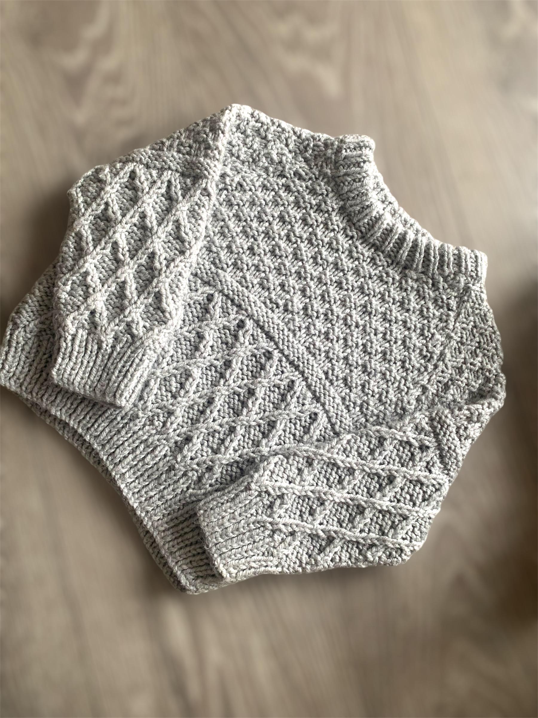 9-12 Monate Personalisierter Babypullover Bereit Zum Versand, Handgestickter Namenspullover, Neues Babygeschenk, Handgemachter Babynamenpullover 9-12 Monate Personalisierter Babypullover Bereit Zum Versand, Handgestickter Namenspullover, Neues Babygeschenk, Handgemachter Babynamenpullover von LovelyLittleCardis