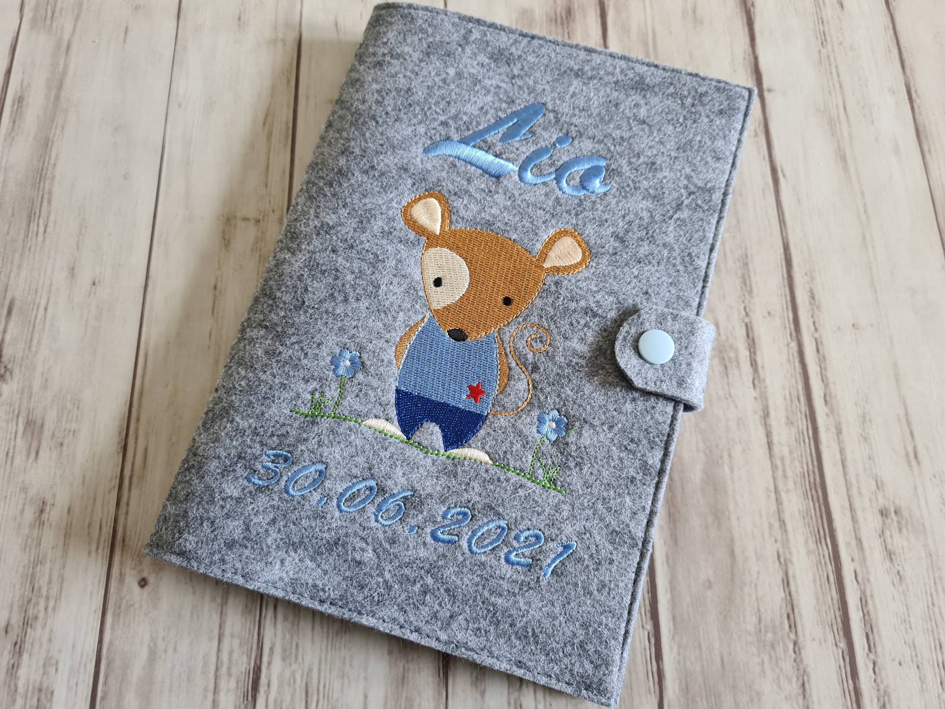 U-Heft Hülle Filz Mit Name Und Datum Maus Junge von LovelyLoreleyShop