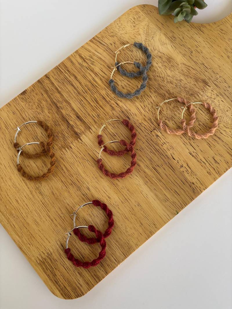Makramee Ohrringe Handgemachte Boho Reifen | 40 Mm von LovelyThingsbyJus