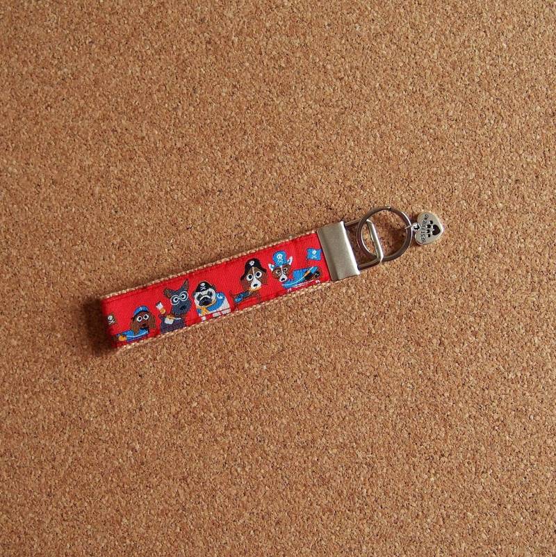 Hunde Schlüsselanhänger Handgefertigter Band Schlüsselanhänger Mit Herz Anhänger Hunde Schlüsselanhänger Handgefertigter Band Schlüsselanhänger Mit Herz Anhänger von LovelyPerfectStyle