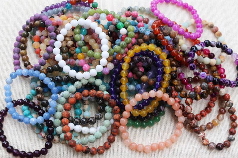8mm Mix Zufällige Farbe | 10 Armbänder Runde Natürliche Echte Edelsteine Dehnbare Armbänder, Geburtsstein Handgemachte Heilkraft Perlen von Lovelybeadllc