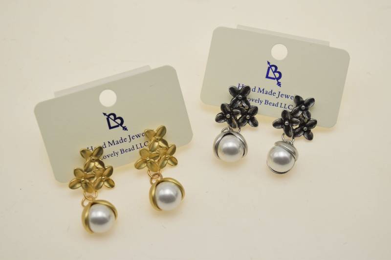 Hochwertige Handarbeit Matt Perlenohrring Paar von Lovelybeadllc