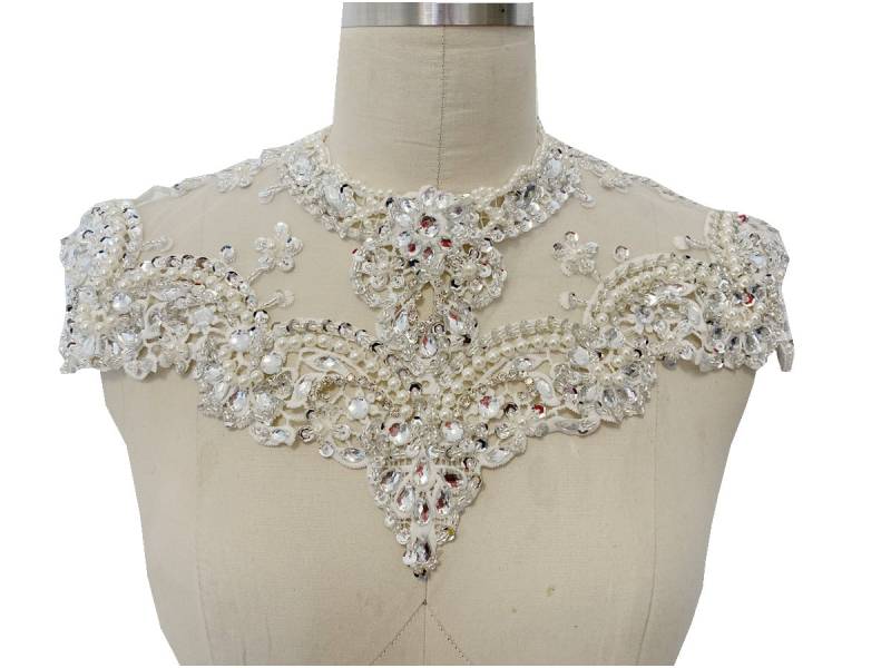 Luxuriöse Handgemachte Strass Applikationen Perlen Kragen Applikation Patch, Helle Diamanten Brautkleid Abendkleid Zubehör von LovelylaceStore