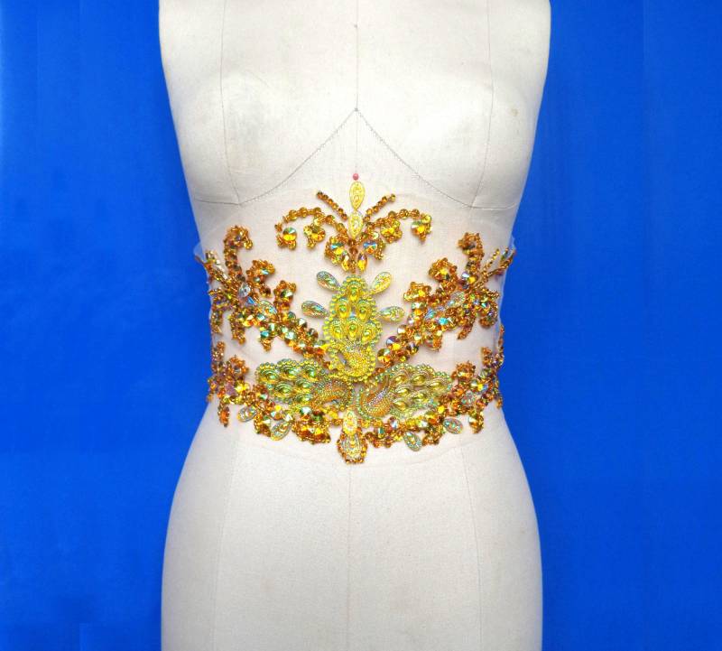 Luxuriöse Strass Applikationen Perlen Gürtel Applikation Patch, Hochzeit Brautkleid Helle Diamant Abendkleid Zubehör von LovelylaceStore