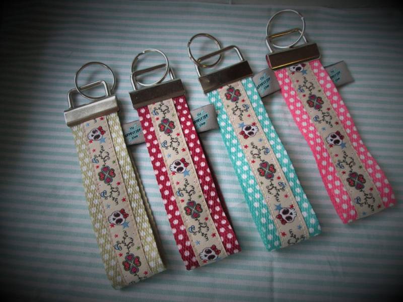 Schlüsselanhänger Lovely Skull von LovelysewshopDE