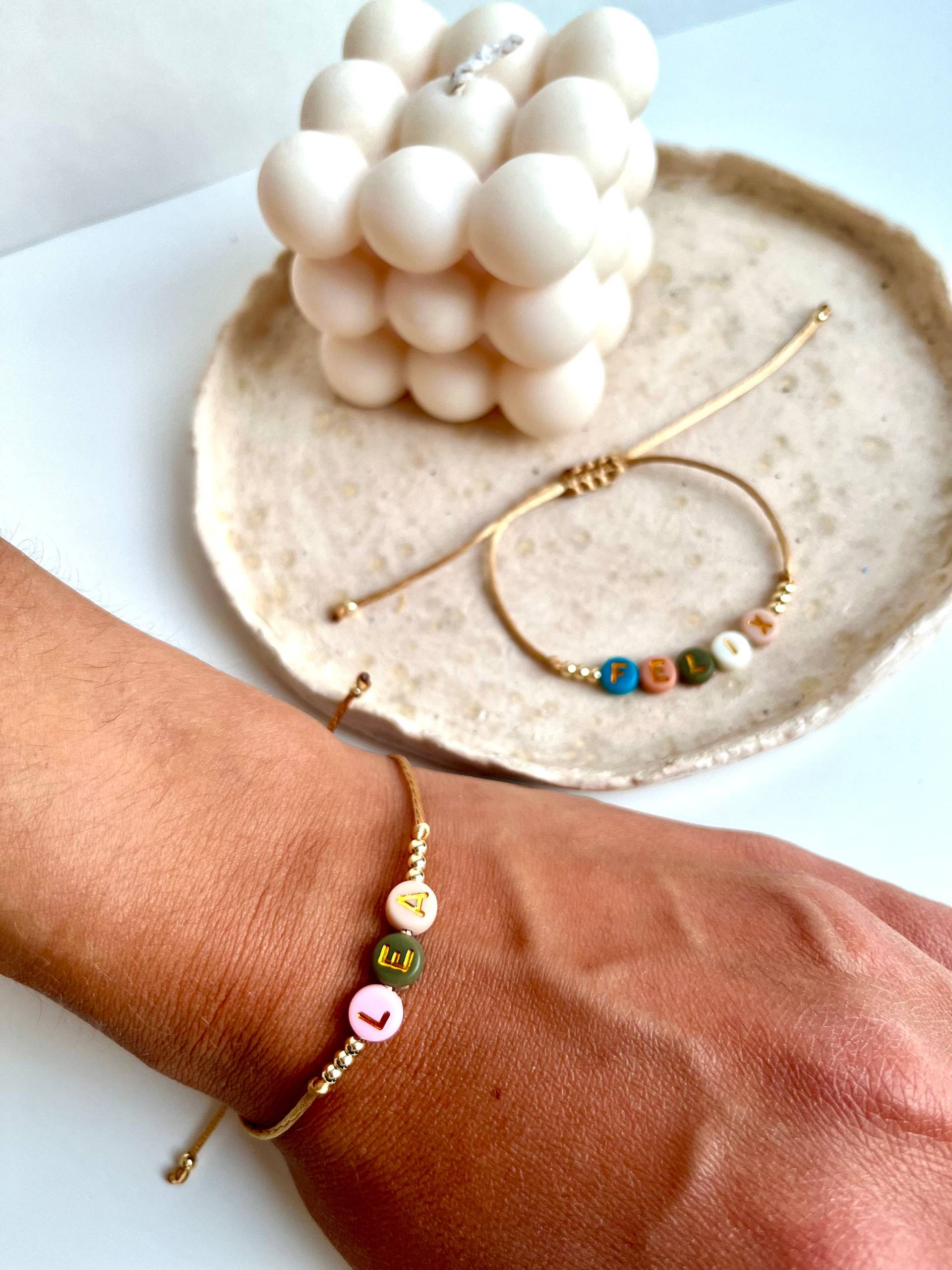 Personalisiertes Freundschaftsarmband - Armband Mit Namen | Jga Kindernamen Personalisiertes Freundschaftsarmband - Armband Mit Namen | Jga Kindernamen von Lovelythingsforbaby