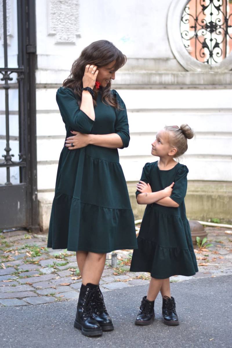 Mutter Tochter Passendes Kleid Frills Collection Grüne Farbe, Und Tochter, Kleid, Blumenkleid, Baby von LovemadePL
