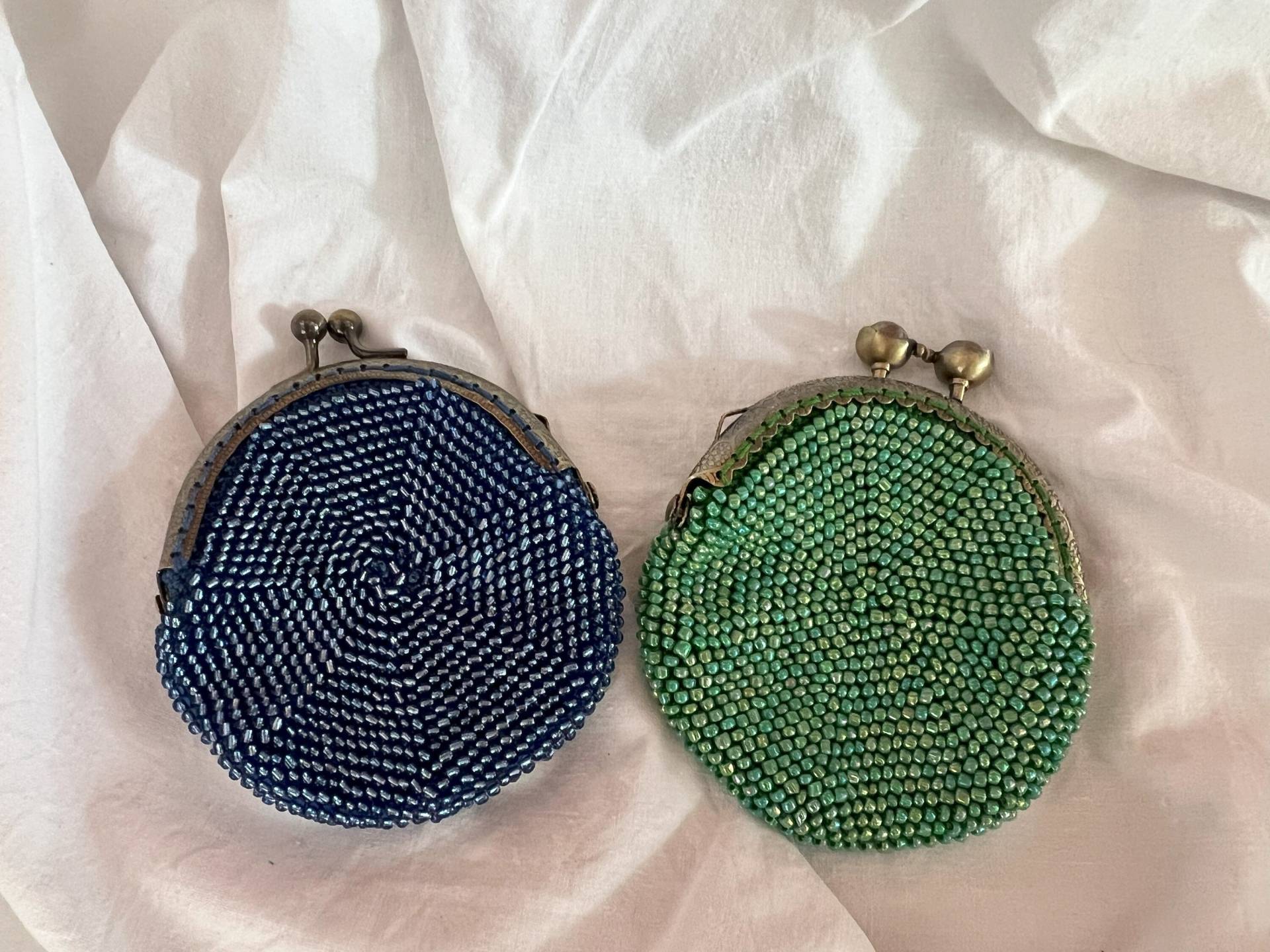 Kosmetiktäschchen Gehäkelt Mit Schnappverschluss Kosmetiktäschchen Gehäkelt Mit Schnappverschluss von LovemadebyKRSDesigns