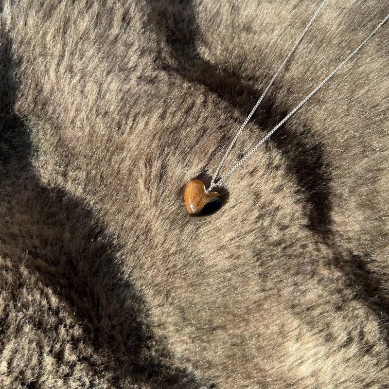 Erinnerungskette Aus 925 Silber/18K Vergoldet Mit Fellanhänger, Andenken, Epoxidharz, Erinnerungsschmuck, Fell, Asche Erinnerungskette Aus 925 Silber/18K Vergoldet Mit Fellanhänger, Andenken, Epoxidharz, Erinnerungsschmuck, Fell, Asche von LovemorialArts