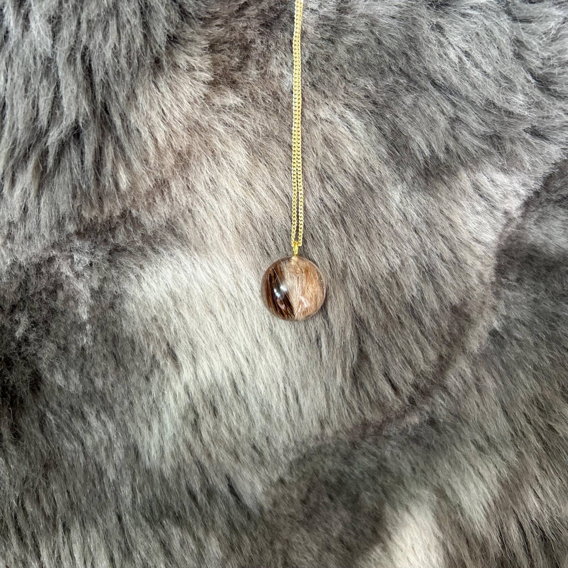 Erinnerungskette Aus 925 Silber/18K Vergoldet Mit Fellanhänger, Andenken, Epoxidharz, Erinnerungsschmuck, Fell, Asche Erinnerungskette Aus 925 Silber/18K Vergoldet Mit Fellanhänger, Andenken, Epoxidharz, Erinnerungsschmuck, Fell, Asche von LovemorialArts