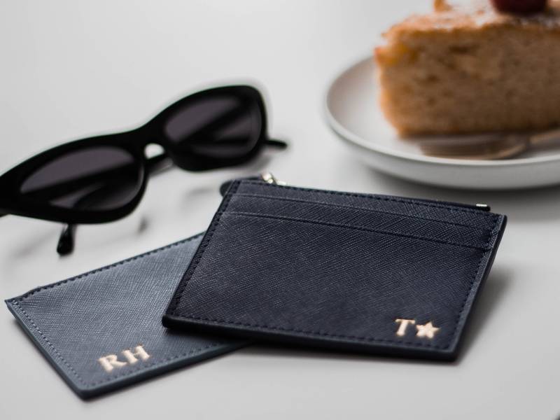 Personalisierte Navy Leder Brieftasche Mit Reißverschluss von LoverOfLuxe