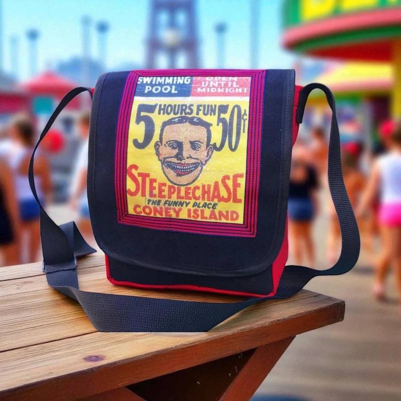 Coney Island Messenger Tasche Brooklyn Steeplechase "Tilly" Design." von Loveshine
