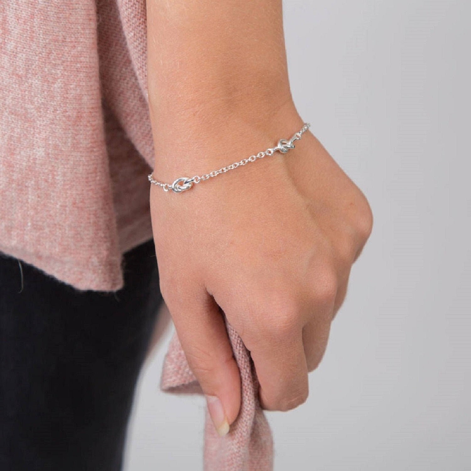 Freundschaftsknoten Armband Aus 925Er Silber Geburtstagsgeschenk Freundschaftsknoten Armband Aus 925Er Silber Geburtstagsgeschenk von Lovethelinks