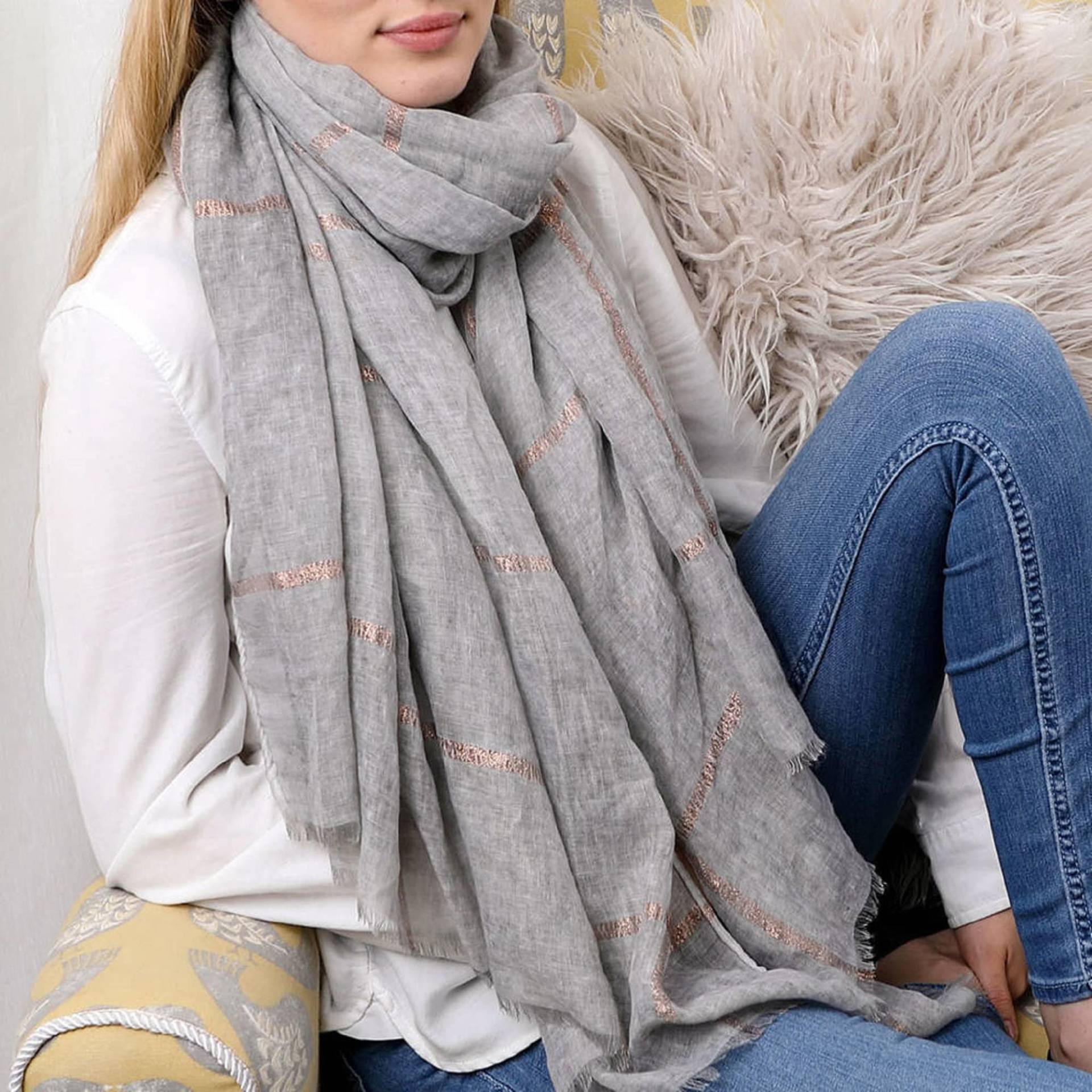 Rose Gold Lurex Organza Schal Karo Winter Wickeln Rose Gold Lurex Organza Schal Karo Winter Wickeln von Lovethelinks