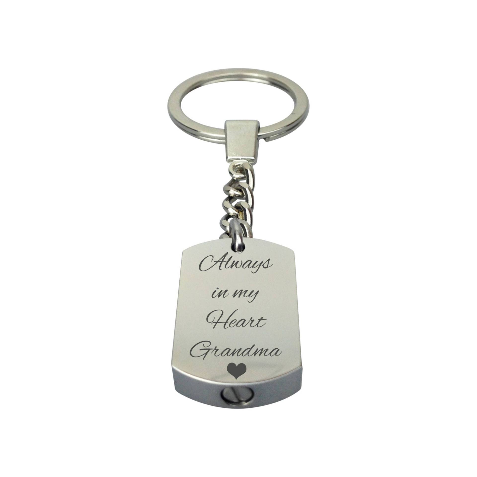 Always in My Heart Oma Urne Schlüsselanhänger - Gedenkasche Andenken Schmuck Gravur Always in My Heart Oma Urne Schlüsselanhänger - Gedenkasche Andenken Schmuck Gravur von LovetoTreasure