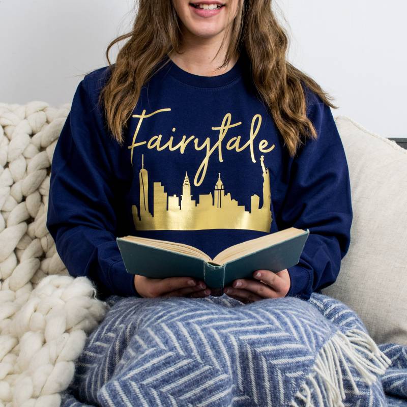 Fairytale Of New York Pullover - Nyc Skyline Märchenpullover Xmas Sweatshirt von LovetreeDesign