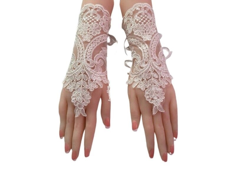 Brautspitze Handschuhe, Hochzeit Brautjungfer Geschenk, Accessoires, Braut Geschenk Zum Hochzeitstag Brautspitze Handschuhe, Hochzeit Brautjungfer Geschenk, Accessoires, Braut Geschenk Zum Hochzeitstag von Loveweddingg