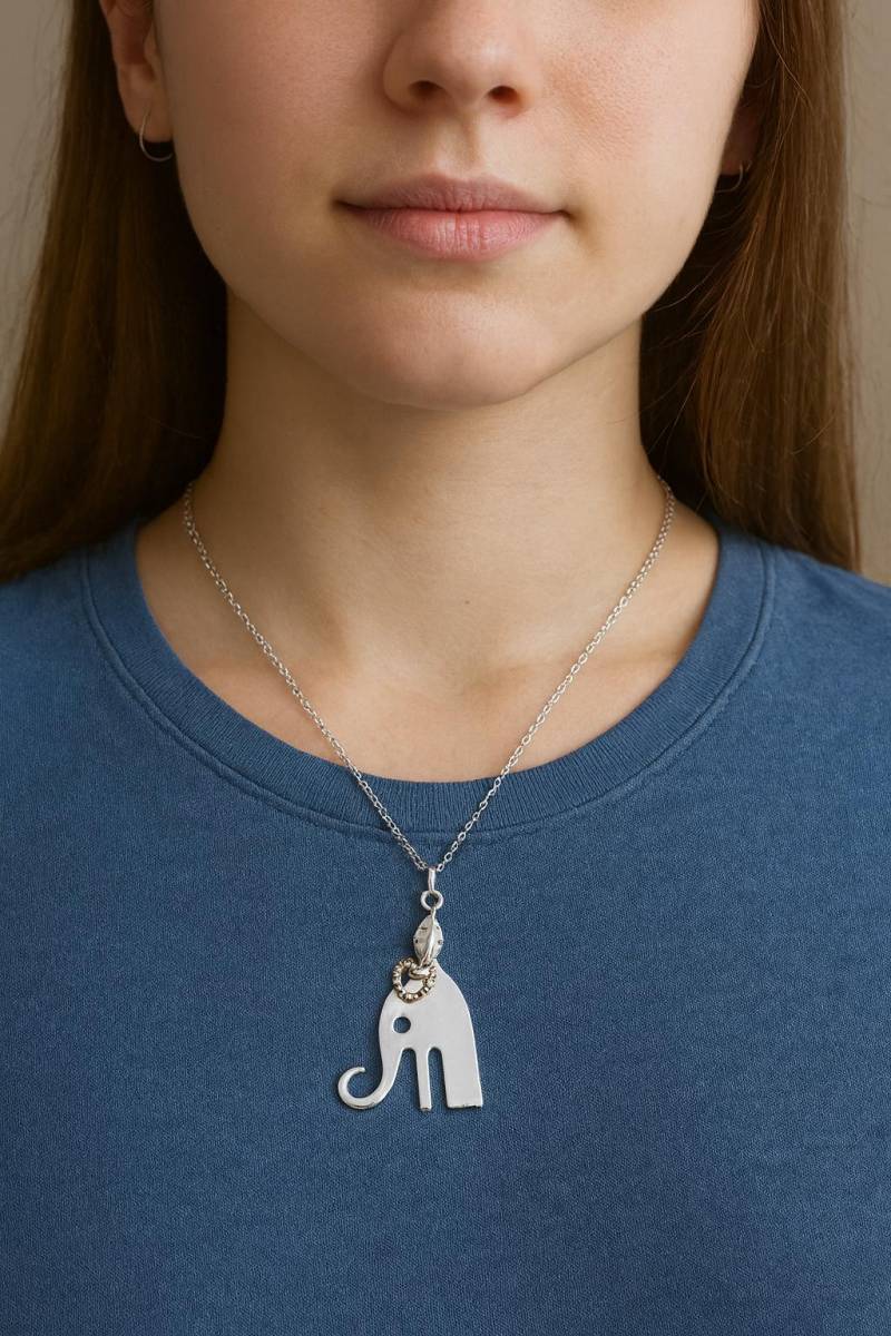 Besteck Schmuck, Upcycled Gebäckgabel Elefant Anhänger, Vintage Besteck, Handgefertigt in Irland von LovingSpoonfulJewels