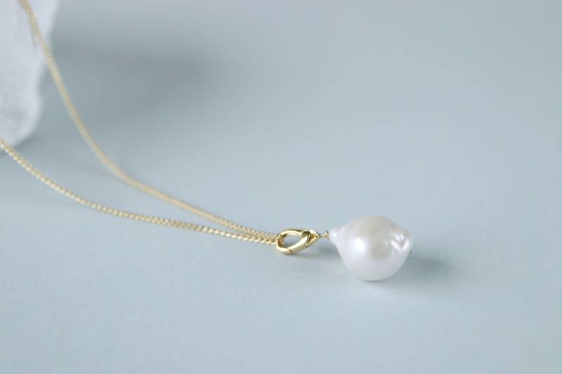 Halskette Mit Barockperlen, Barocke Perle, Silber, Baroque Pearl, Minimalistisch Geschenk, Brautschmuck, Unikatschmuck, Unique-B von LoviqueAtelier