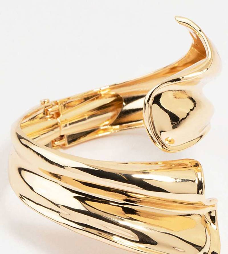 Lovisa - Armreif in Goldoptik mit geripptem Wellen- und Wickeldesign-Goldfarben von Lovisa